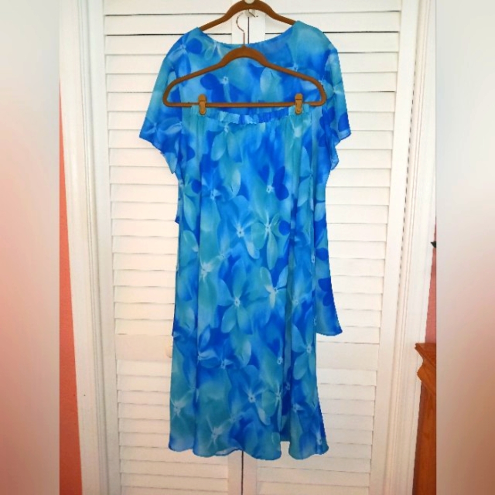 24W Vintage Positive Attitude Women's Blue Floral Skirt and Blouse Set